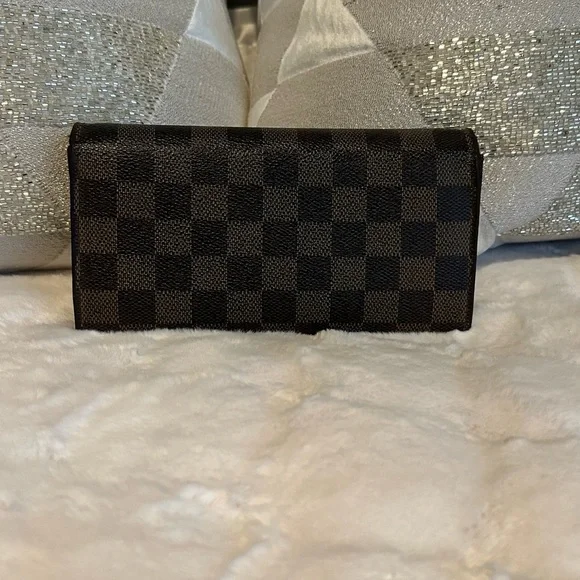 Louis Vuitton Long Wallet Portefeuille Sarah Browns Damier